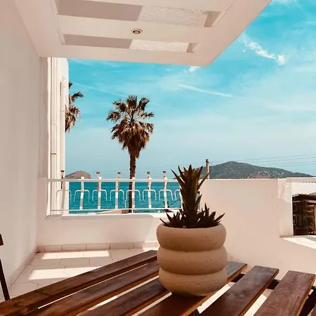 Appartamento Bluehouse Pórto Ráfti Esterno foto